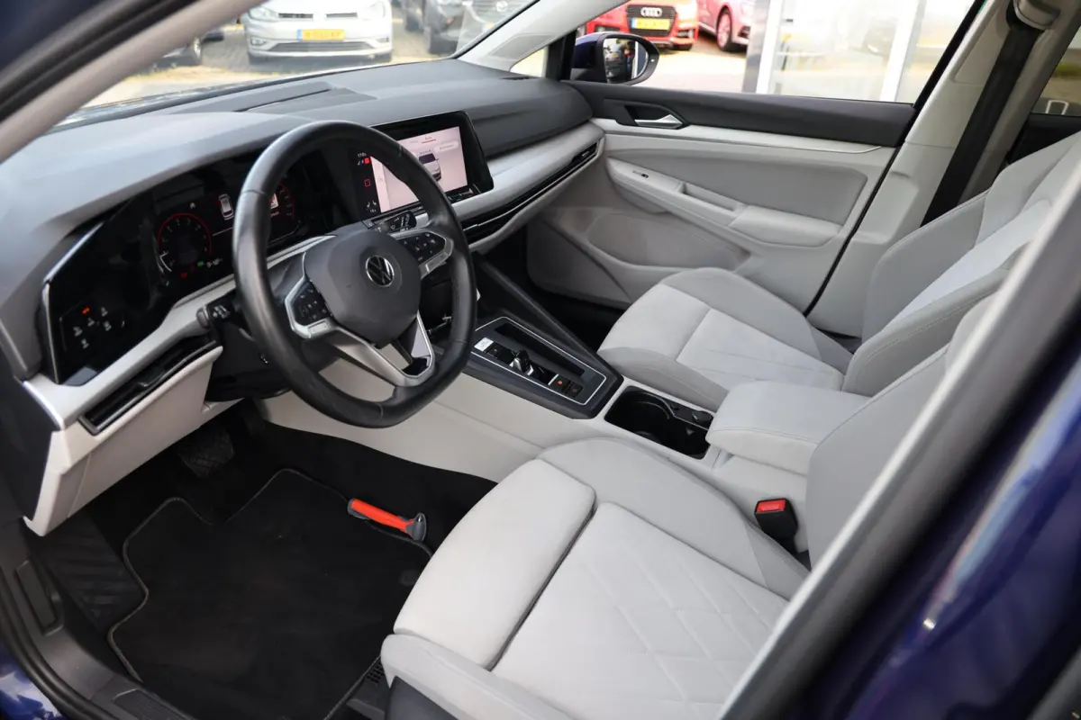 1.0 eTSI Life Business|Automaat|LED|Stoel/Stuurverwarming|Apple carplay/Android auto|