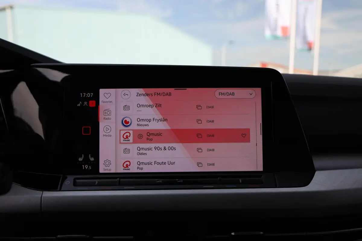 1.0 eTSI Life Business|Automaat|LED|Stoel/Stuurverwarming|Apple carplay/Android auto|