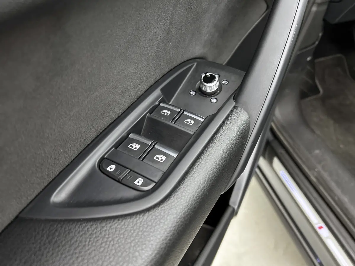 50 TFSI e S edition (NL-auto, Perfect OnderH, Camera, Addapt Cruise, StoelV, Carplay, Etc)