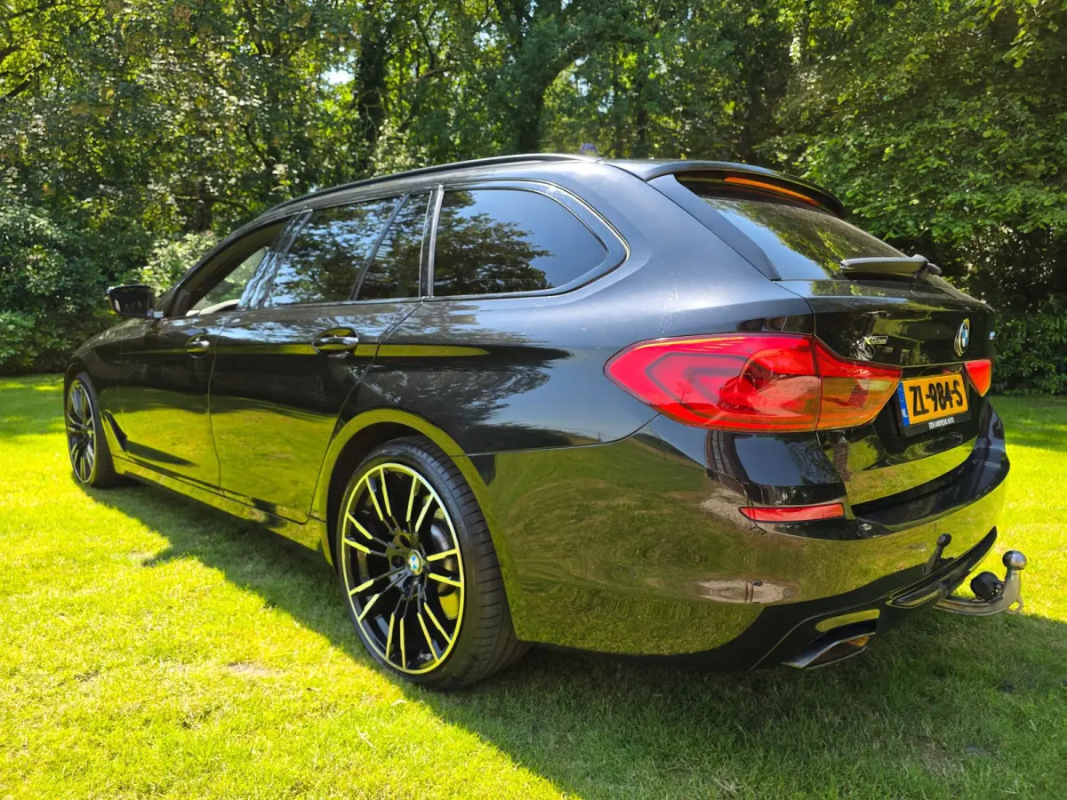 540i xDrive High LEER/pano/TREKHAAK/20inch