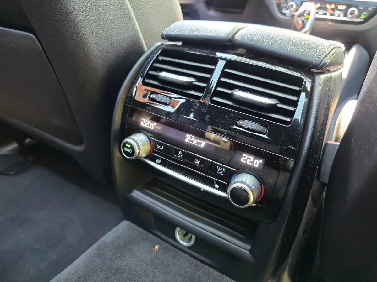 540i xDrive High LEER/pano/TREKHAAK/20inch