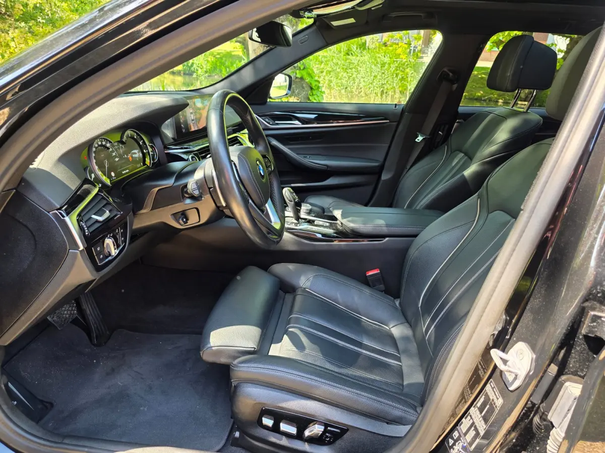 540i xDrive High LEER/pano/TREKHAAK/20inch