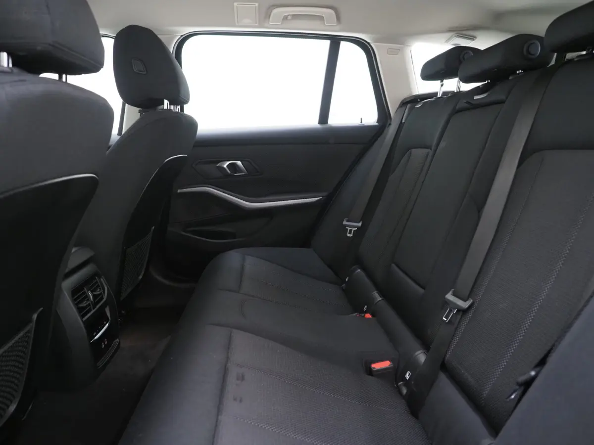320e xDrive LCI NIEUW MODEL! | Camera | Stoelverwarming | Cruise | LED | DAB | Carplay