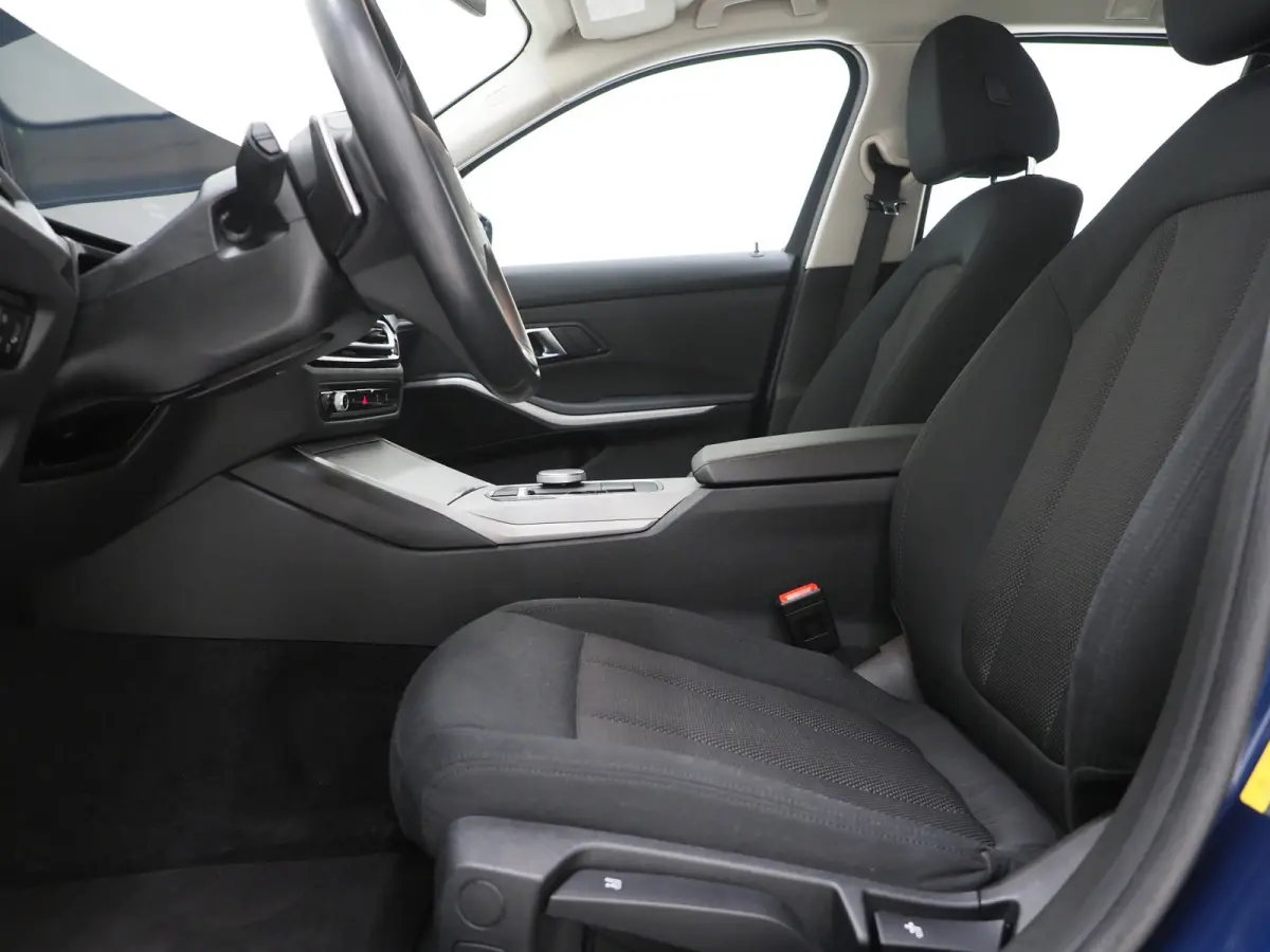 320e xDrive LCI NIEUW MODEL! | Camera | Stoelverwarming | Cruise | LED | DAB | Carplay