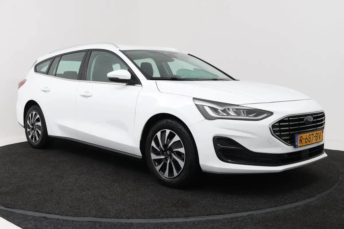 1.0 EcoBoost Hybrid Titanium Style(NL-auto, 1e Eig, Dealer OndH)