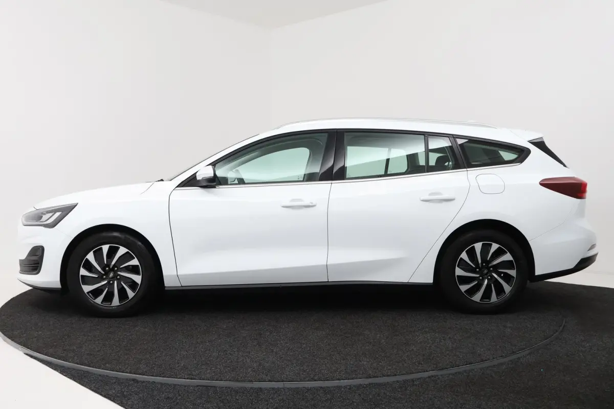 1.0 EcoBoost Hybrid Titanium Style(NL-auto, 1e Eig, Dealer OndH)