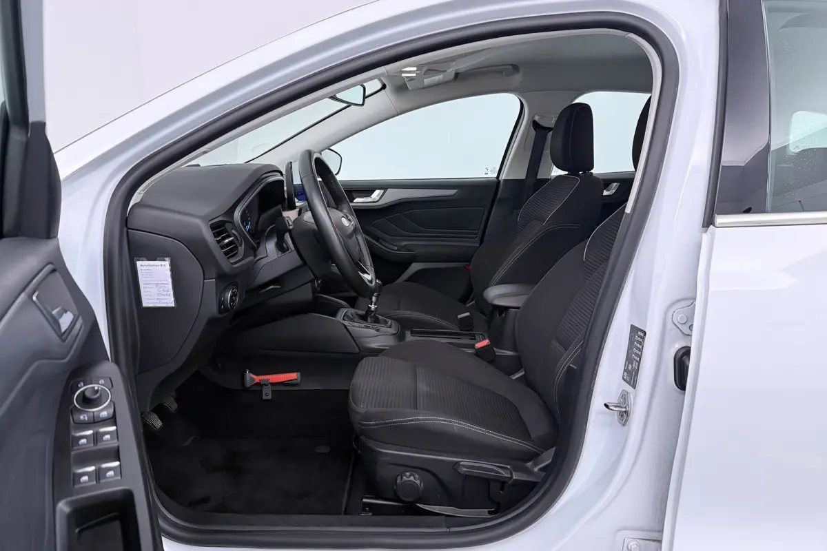 1.0 EcoBoost Hybrid Titanium Style(NL-auto, 1e Eig, Dealer OndH)