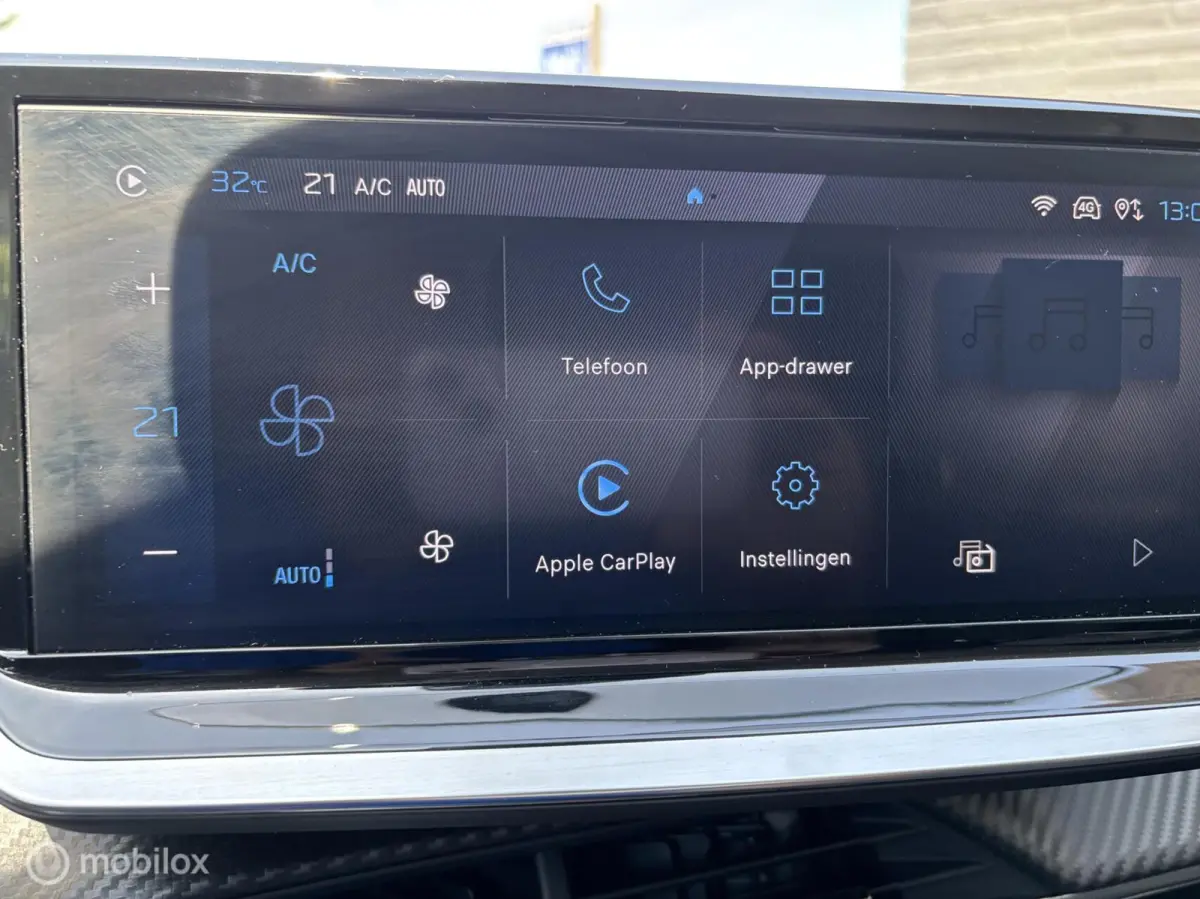 1.2 PureTech 100 Allure navigatie adaptive cruise control clima pdc v+a stoelverwarming