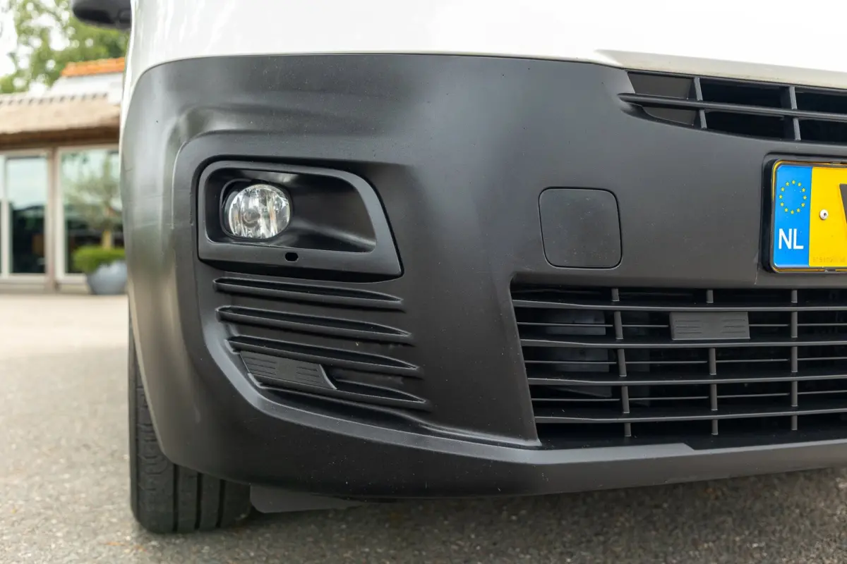 1.6 BlueHDI Club Trekhaak I Airco I Cruise I Betimmering I CarPlay I Android I Dealeronderhouden