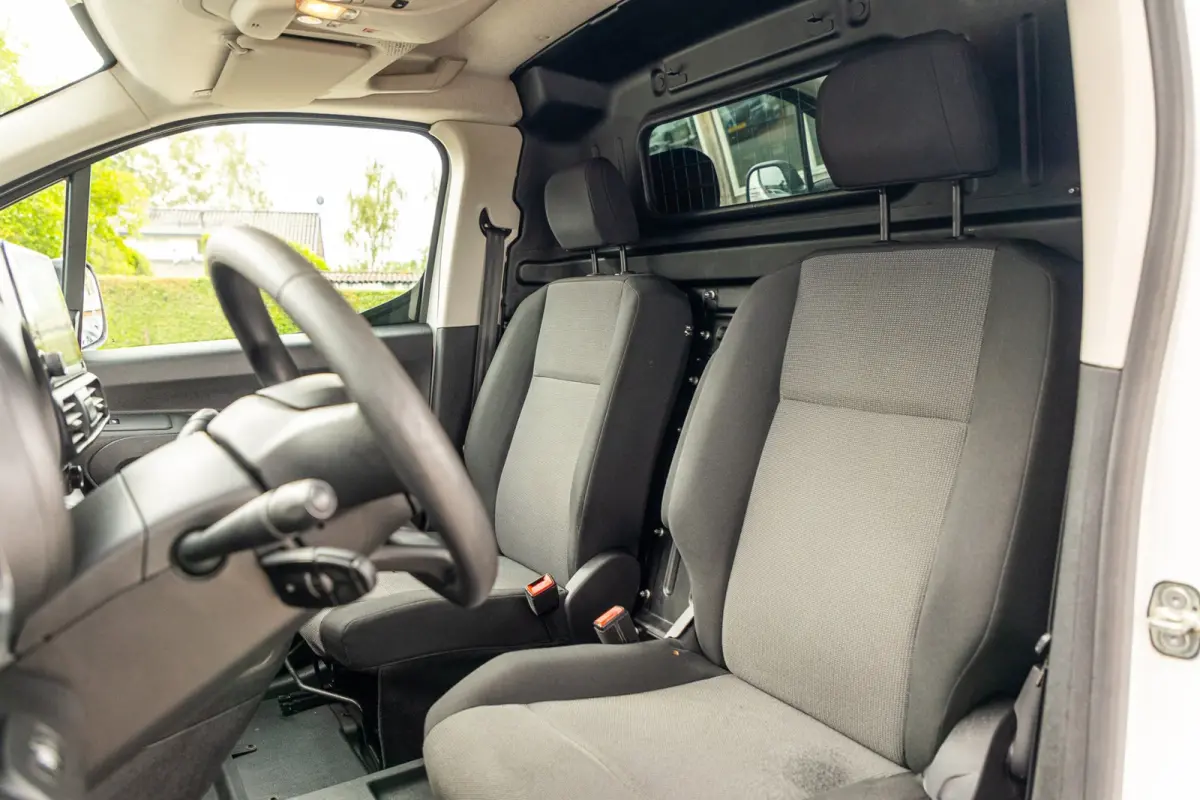 1.6 BlueHDI Club Trekhaak I Airco I Cruise I Betimmering I CarPlay I Android I Dealeronderhouden