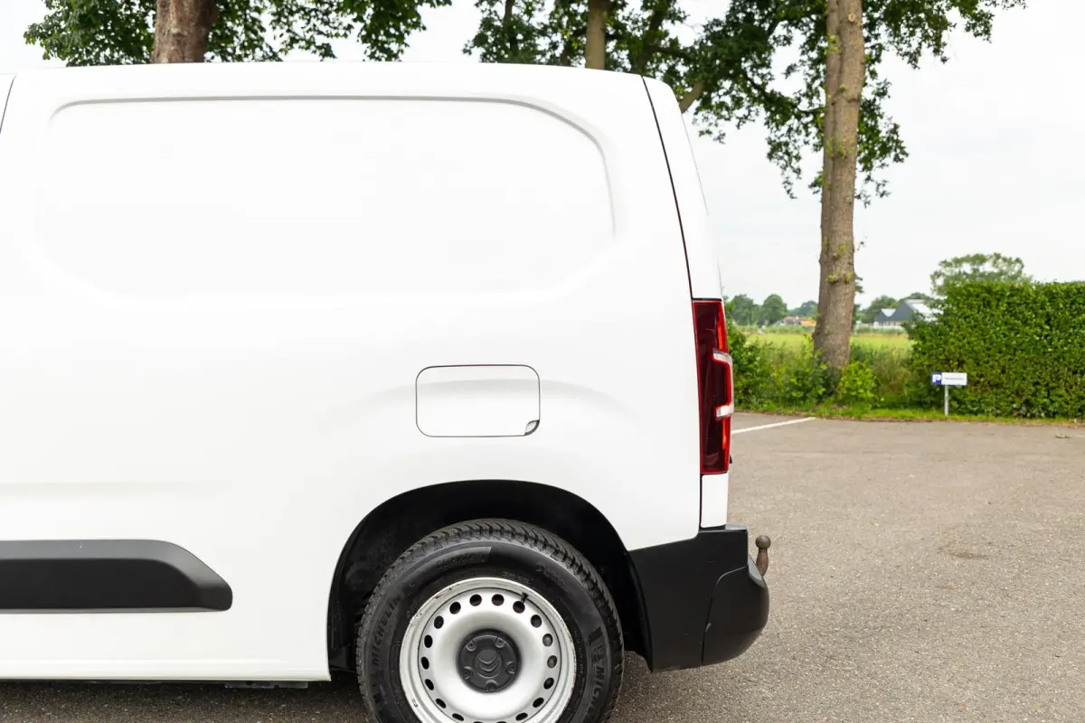 1.6 BlueHDI Club Trekhaak I Airco I Cruise I Betimmering I CarPlay I Android I Dealeronderhouden