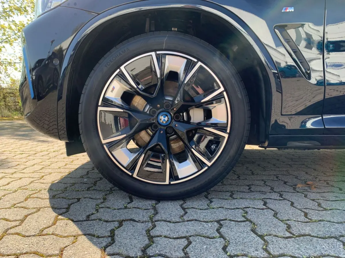 M-SPORT 80 kWh (210kW/286pk) ** LED, LEDER, PANO, ACC, ALARM, H&K SOUND,  20-inch LMV ** 1e EIG - UNFALLFREI ** ** INFORMEER OOK NAAR ONZE AANTREKKELIJKE FINANCIAL-LEASE TARIEVEN **