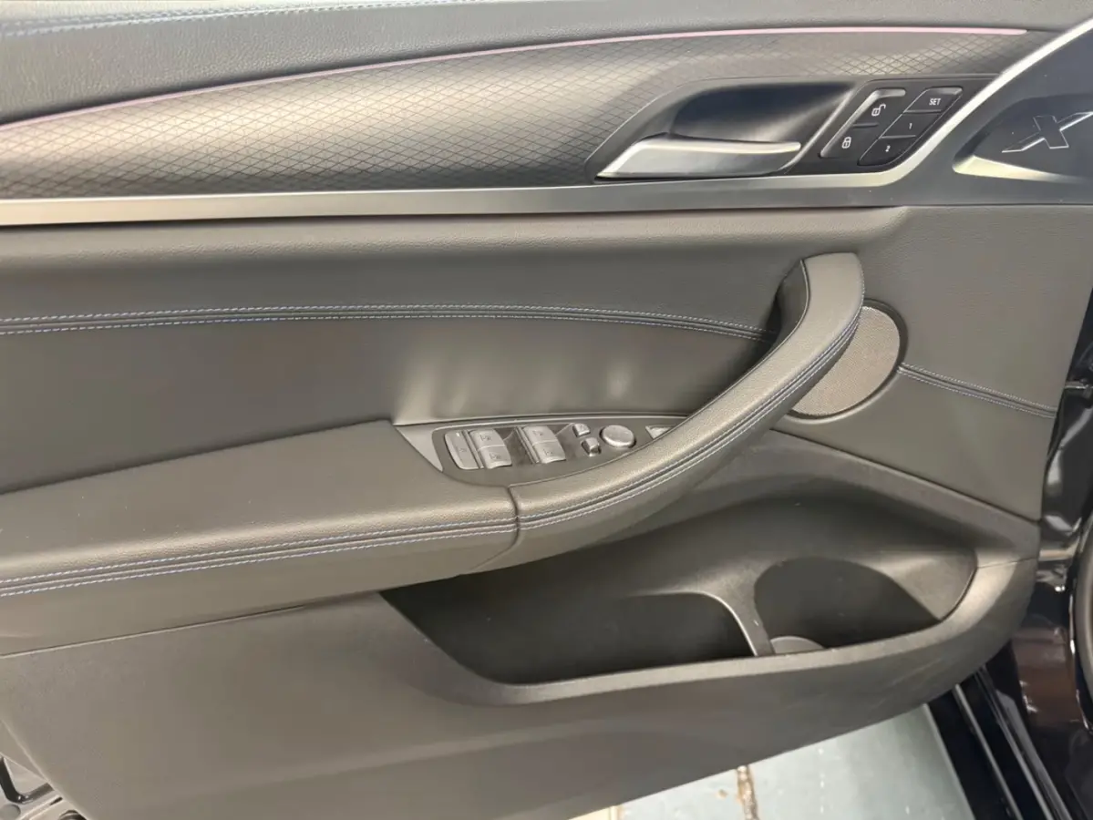 M-SPORT 80 kWh (210kW/286pk) ** LED, LEDER, PANO, ACC, ALARM, H&K SOUND,  20-inch LMV ** 1e EIG - UNFALLFREI ** ** INFORMEER OOK NAAR ONZE AANTREKKELIJKE FINANCIAL-LEASE TARIEVEN **
