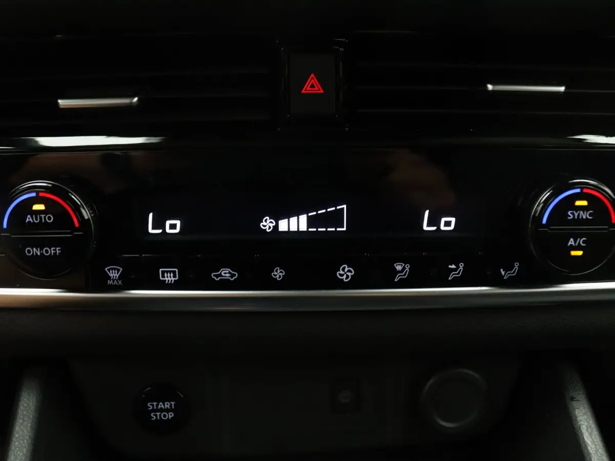 e-Power Hybrid 190pk Business Edition Camera | Carplay | Navi