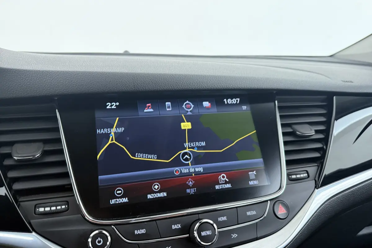 1.4 Innovation | Trekhaak | CarPlay | Automaat | Blind Spot | Camera | Dealer Ond. |