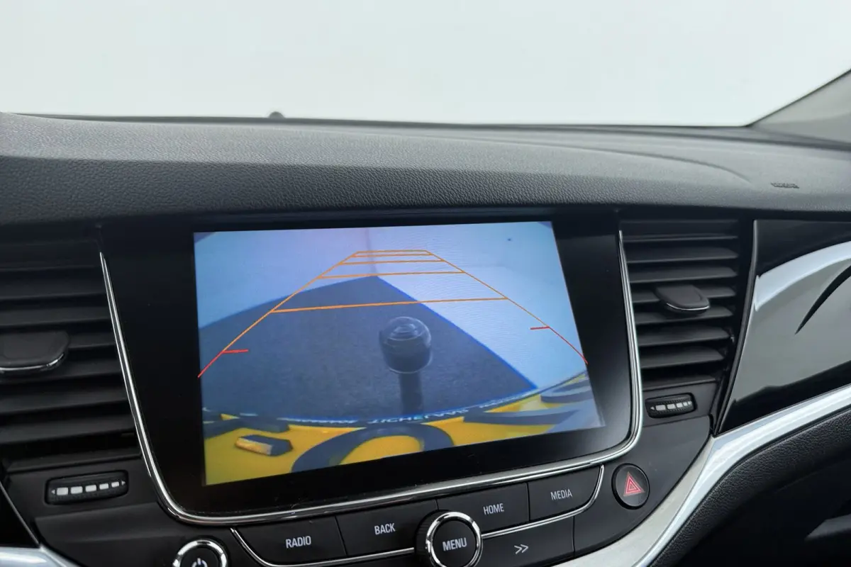 1.4 Innovation | Trekhaak | CarPlay | Automaat | Blind Spot | Camera | Dealer Ond. |