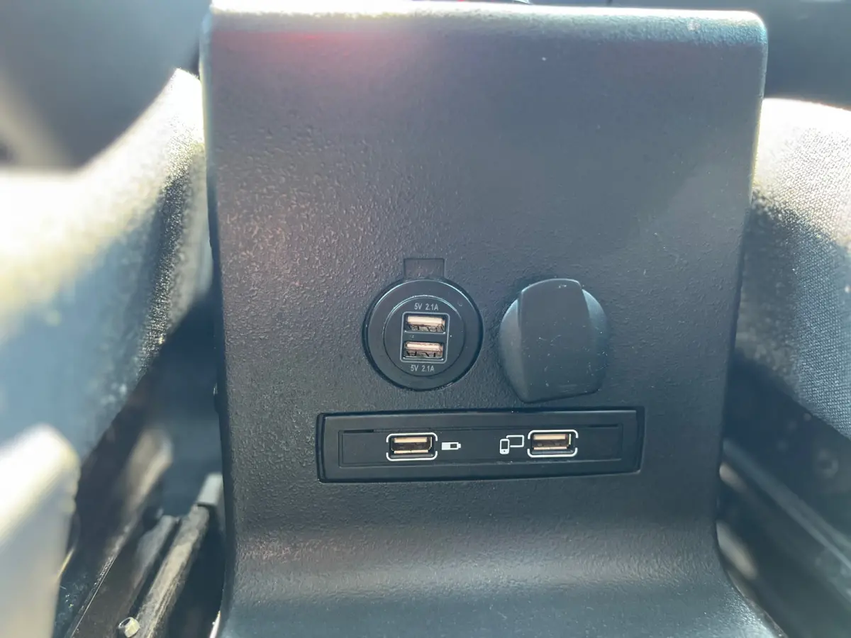 220 d Ambition // AUTOMAAT / AIRCO / EURO 6 / BLUETOOTH / NAP / 1e EIGENAAR |