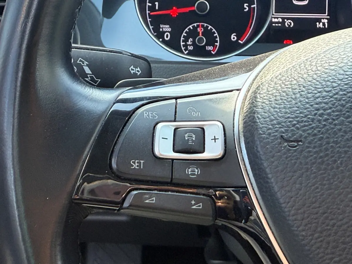 1.6 TDI Business I PDC I Airco I Cruise