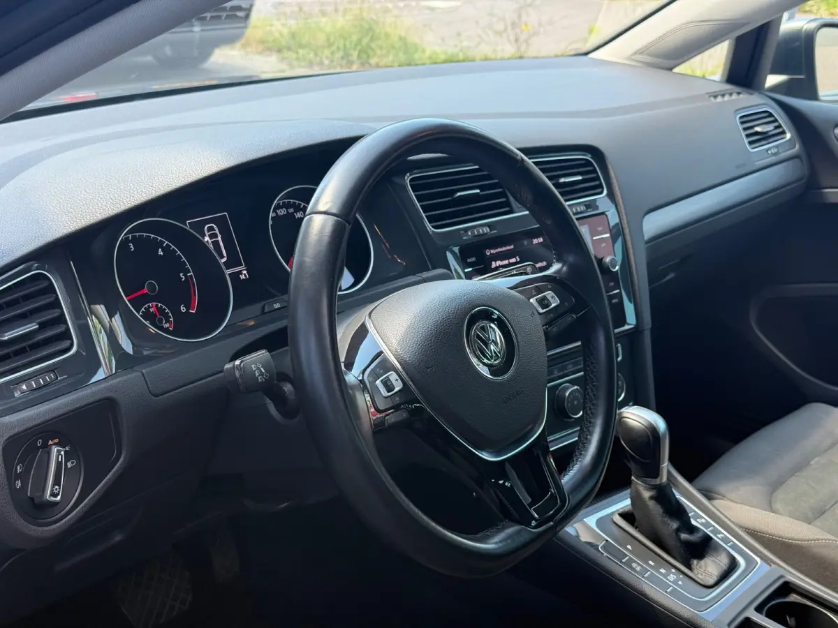 1.6 TDI Business I PDC I Airco I Cruise