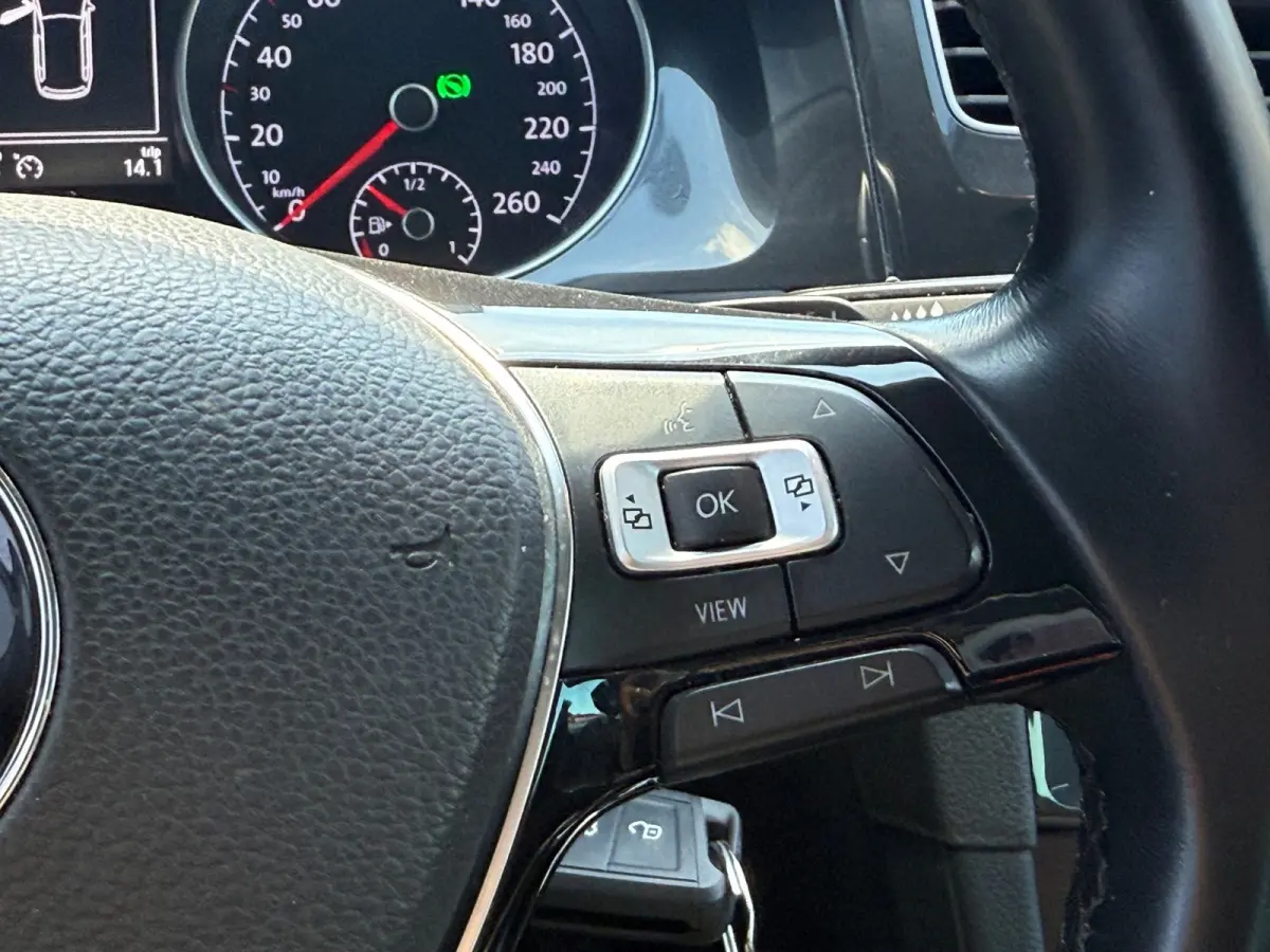 1.6 TDI Business I PDC I Airco I Cruise