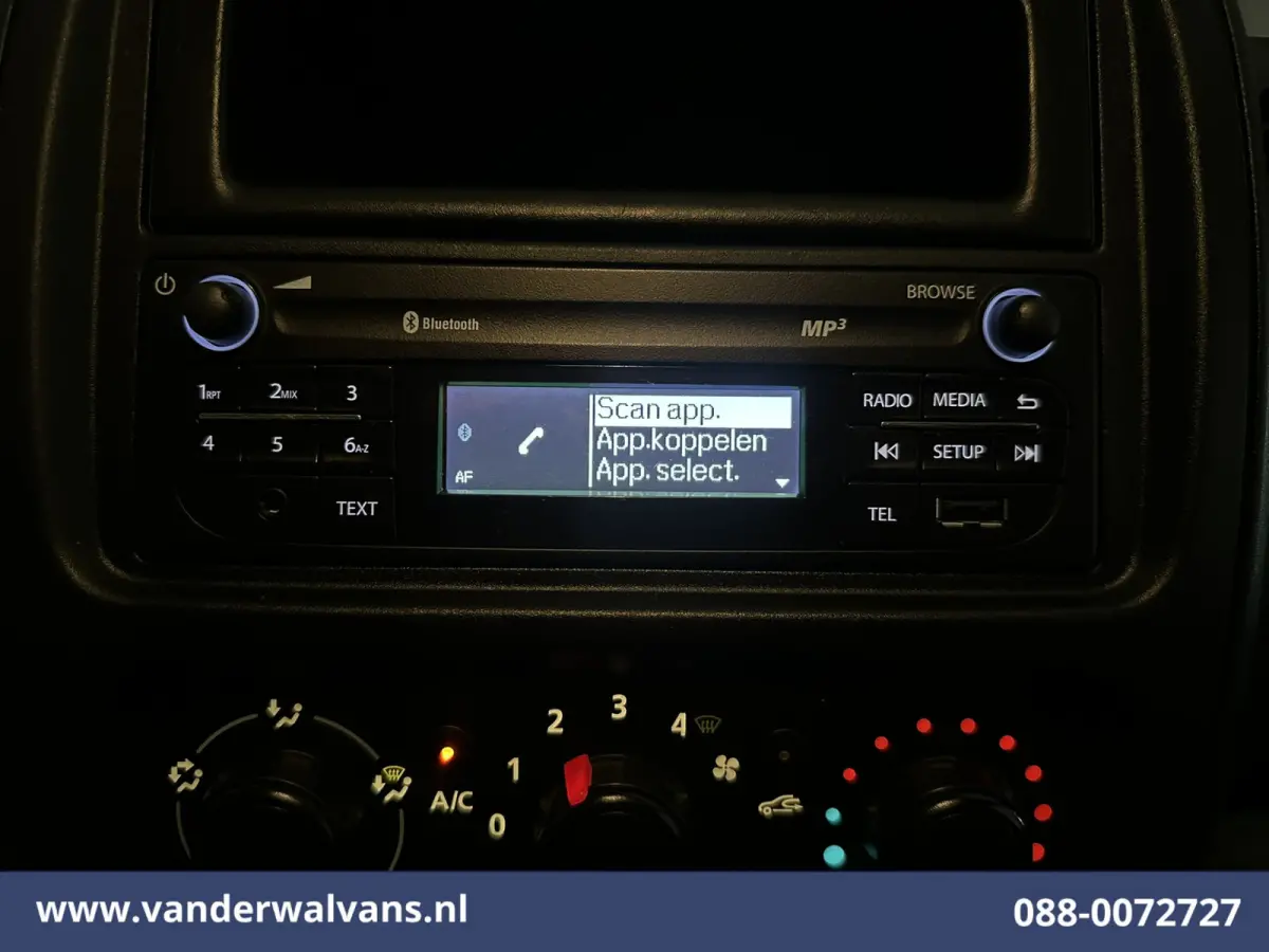 1.6 dCi L1H1 Euro6 Airco | Imperiaal | Trekhaak | Parkeersensoren | Cruisecontrol Bijrijdersbank