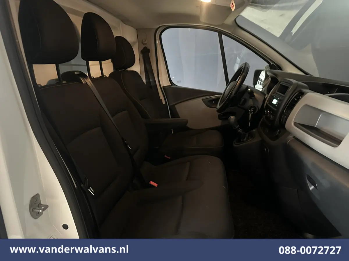 1.6 dCi L1H1 Euro6 Airco | Imperiaal | Trekhaak | Parkeersensoren | Cruisecontrol Bijrijdersbank