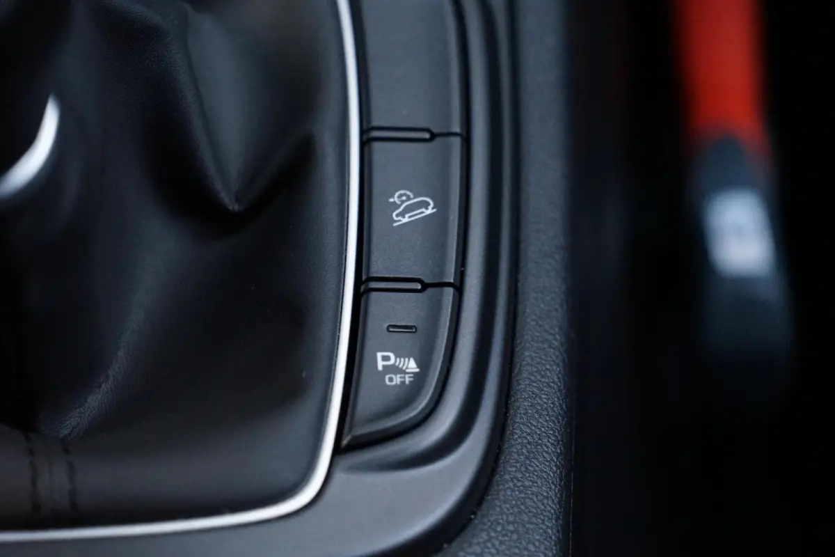 1.0 T-GDI Comfort, NL, CarPlay, cruise, camera