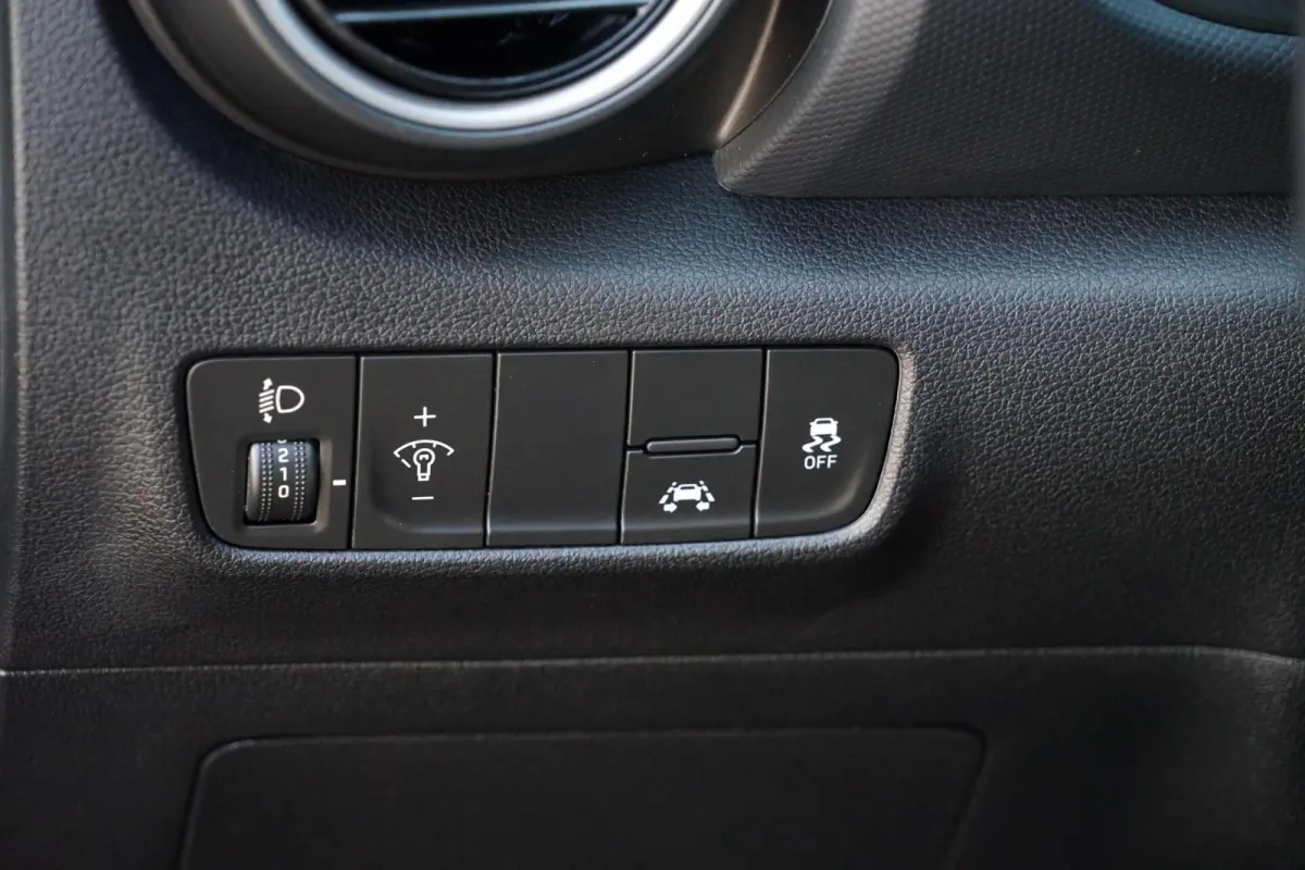1.0 T-GDI Comfort, NL, CarPlay, cruise, camera