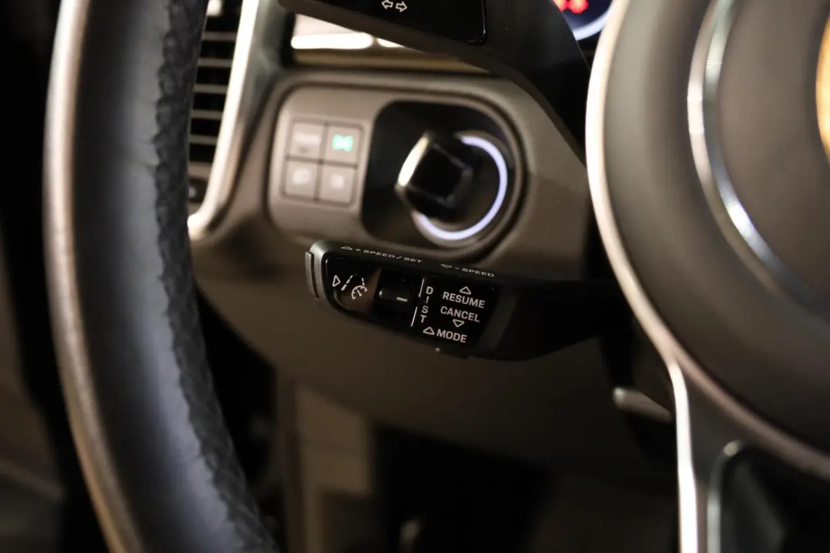 3.0 E-Hybrid Platinum|Pano|Chrono|Bose|