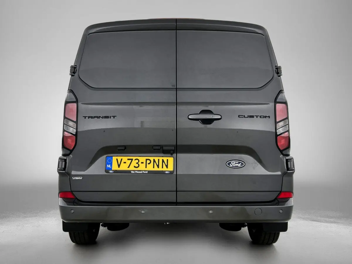 320 2.5 PHEV L2H1 Limited | Trekhaak Wegklapbaar | 17'' LM Velgen | Adapt. Cruise Control | Navigatie | Apple Carplay & Android Auto