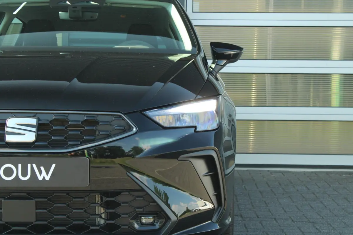 1.0 EcoTSI 95pk Reference | 15" Velgen | Airco