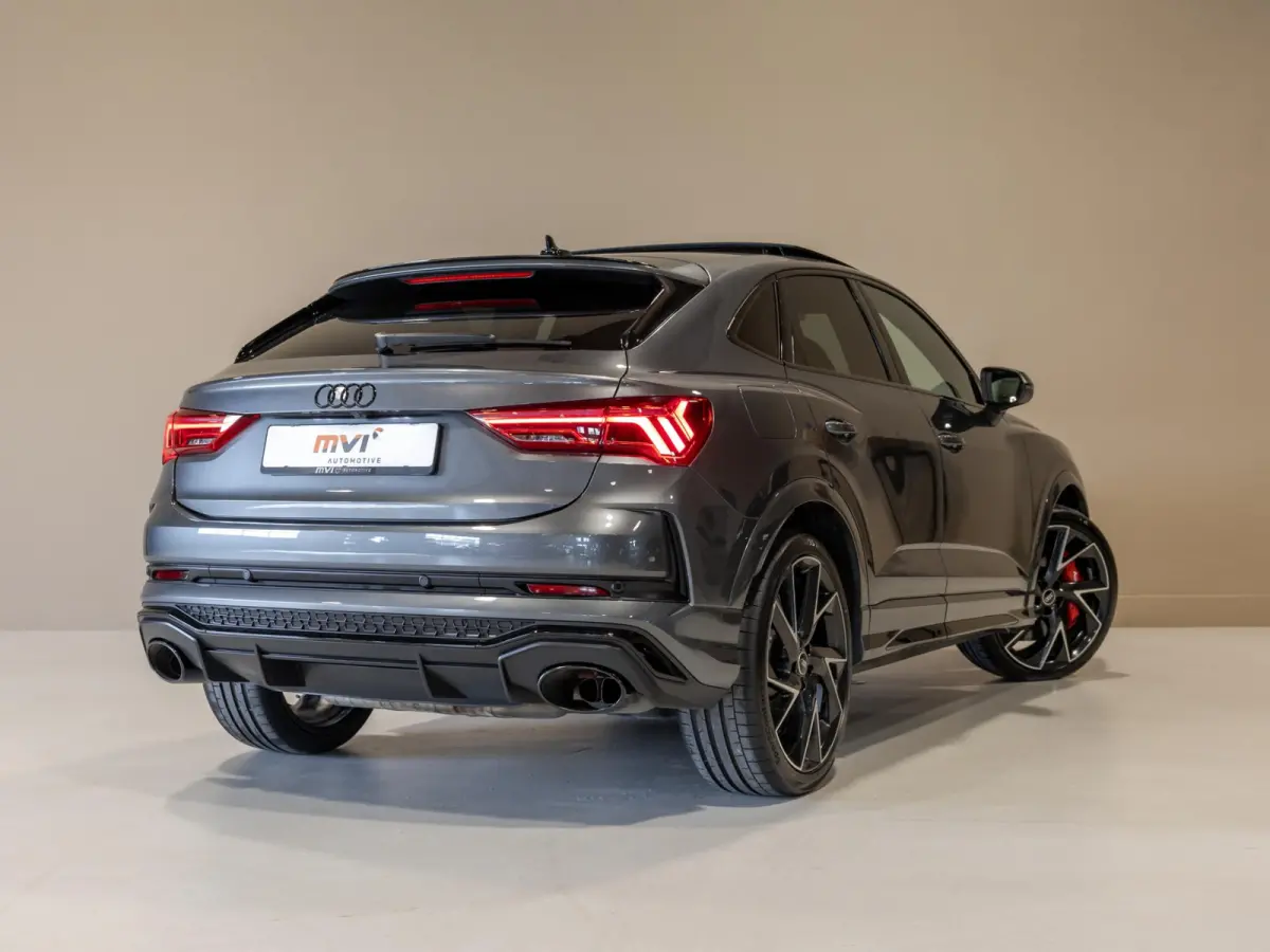 TFSI RS / 400pk / Panorama dak / Keramische remschijven / RS Sportuitlaat /
