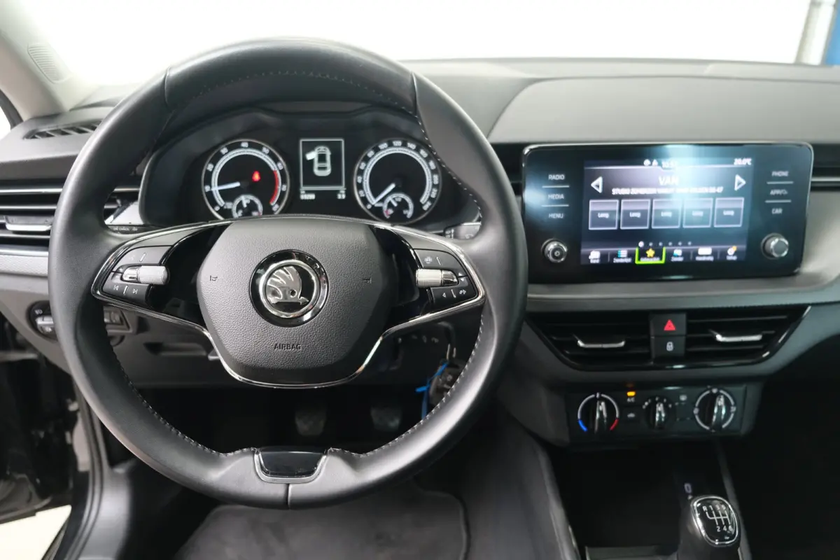 1.0 TSI Online Edition - N.A.P. Airco, Cruise, PDC, Carplay.