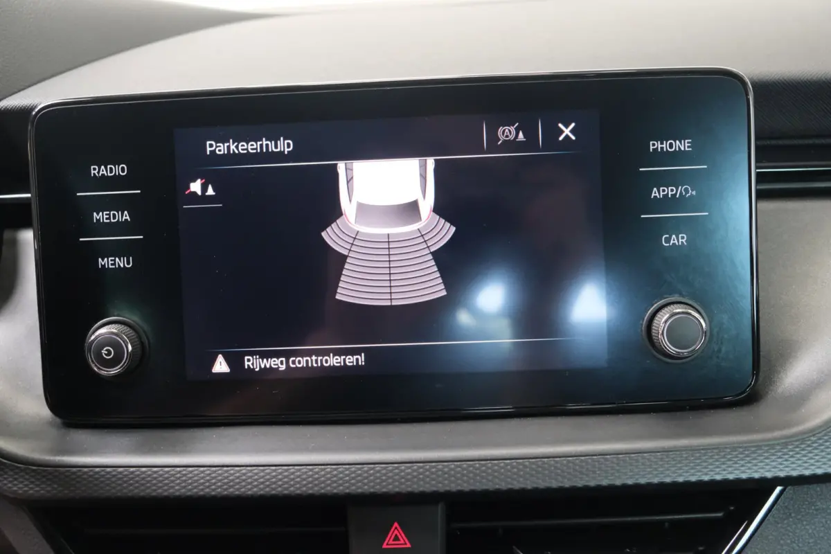 1.0 TSI Online Edition - N.A.P. Airco, Cruise, PDC, Carplay.