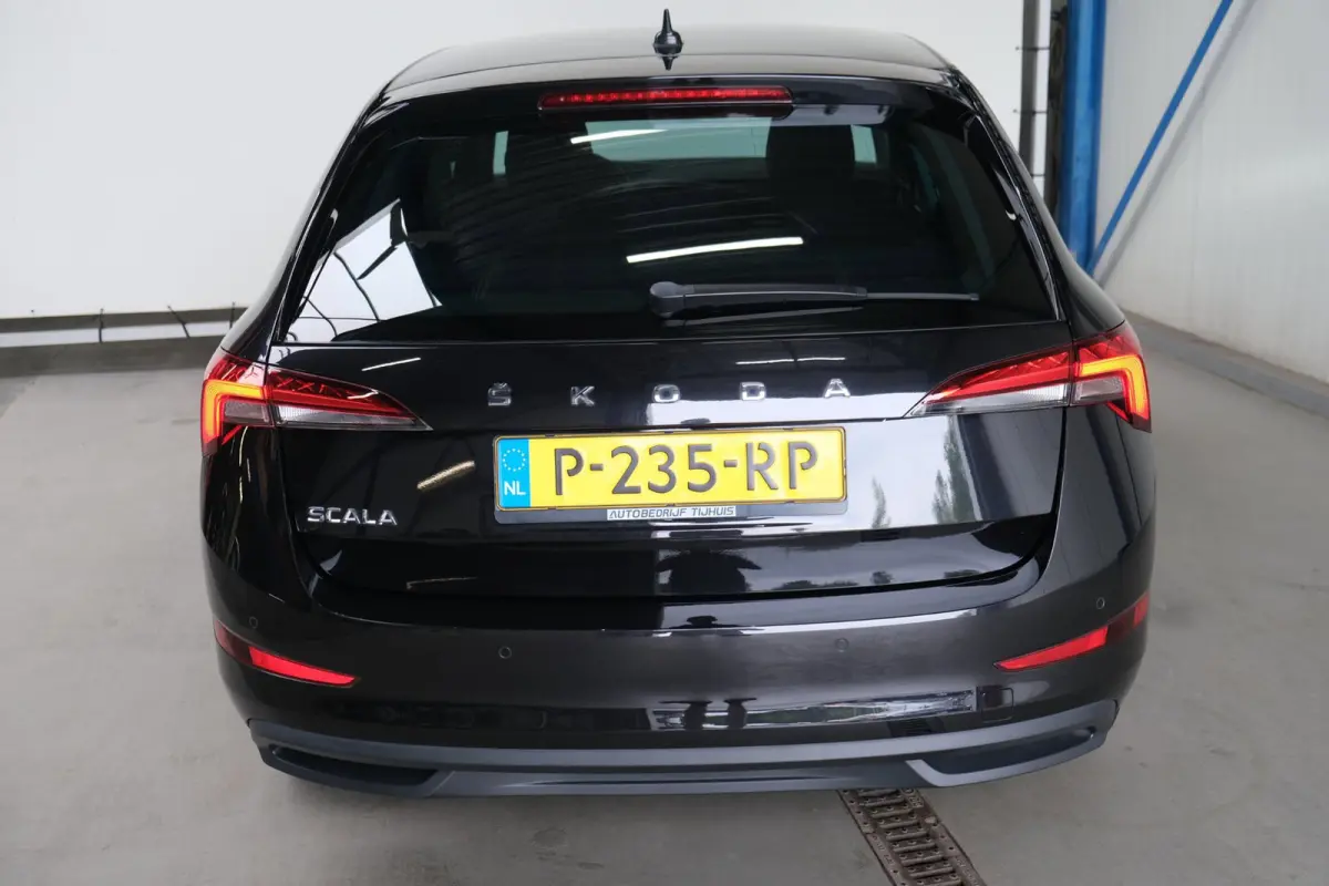 1.0 TSI Online Edition - N.A.P. Airco, Cruise, PDC, Carplay.