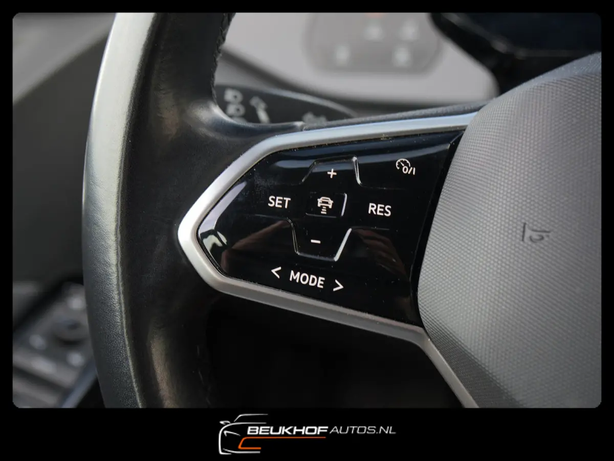 58 kWh Adapt Cruise Carplay Navi Soh 92.3%
