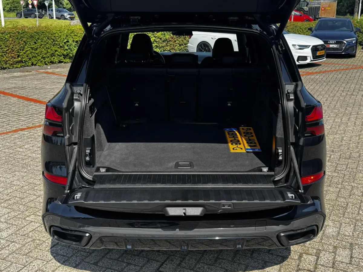 xDrive30d M-Sport|Matrix|21"|286PK|Leder|Memory|6Cilinder