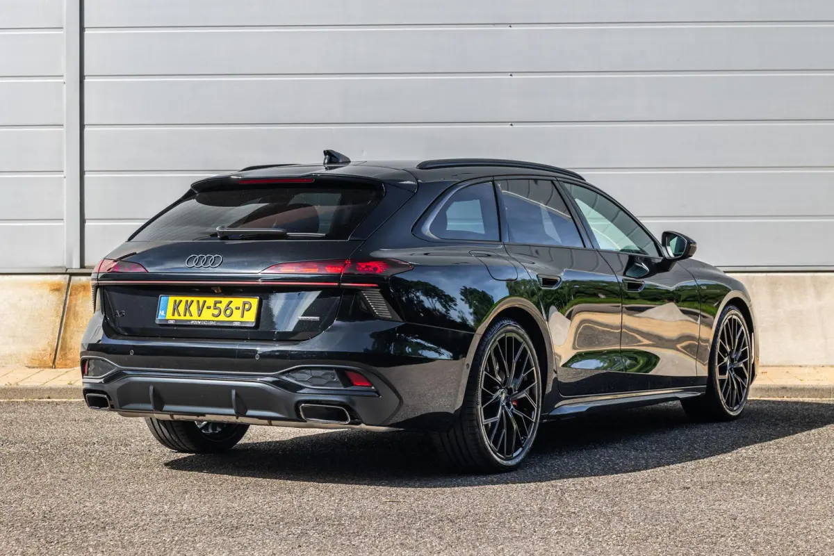 55 TFSI-e 367pk Quattro S edition Competition | Panoramadak met Smartglass | Luchtvering | Sportstoel Plus incl. Massage / Ventilatie  | Vierwielbesturing | Head-up | Keyless