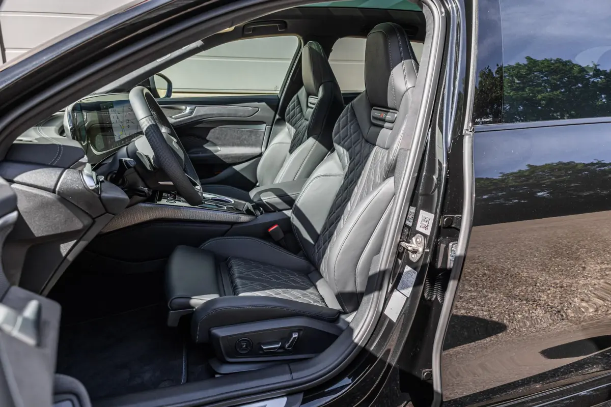 55 TFSI-e 367pk Quattro S edition Competition | Panoramadak met Smartglass | Luchtvering | Sportstoel Plus incl. Massage / Ventilatie  | Vierwielbesturing | Head-up | Keyless
