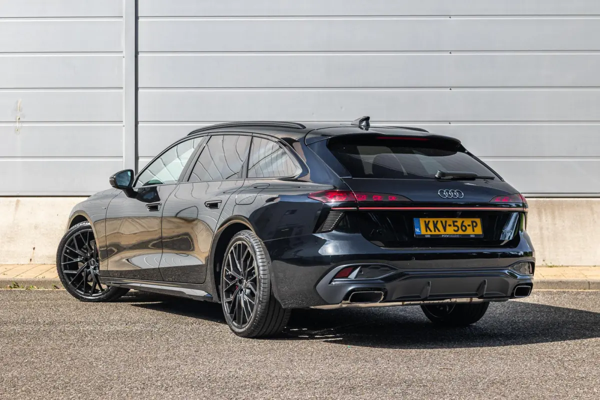 55 TFSI-e 367pk Quattro S edition Competition | Panoramadak met Smartglass | Luchtvering | Sportstoel Plus incl. Massage / Ventilatie  | Vierwielbesturing | Head-up | Keyless
