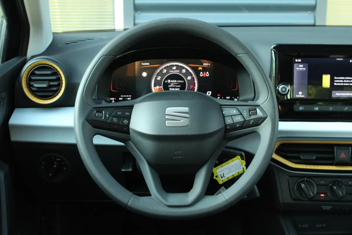 1.0 EcoTSI 95pk Reference | 15" Velgen | Airco