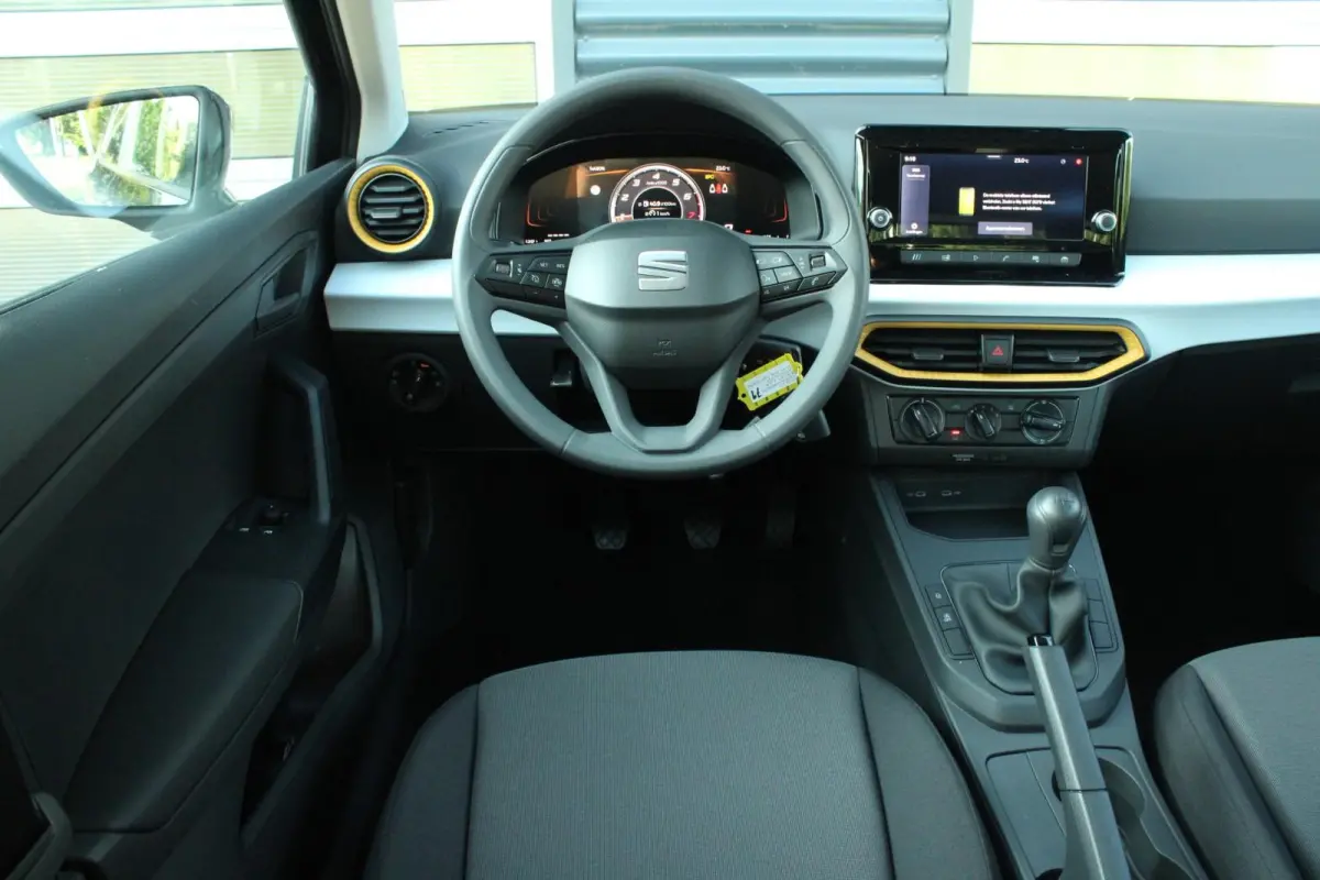 1.0 EcoTSI 95pk Reference | 15" Velgen | Airco
