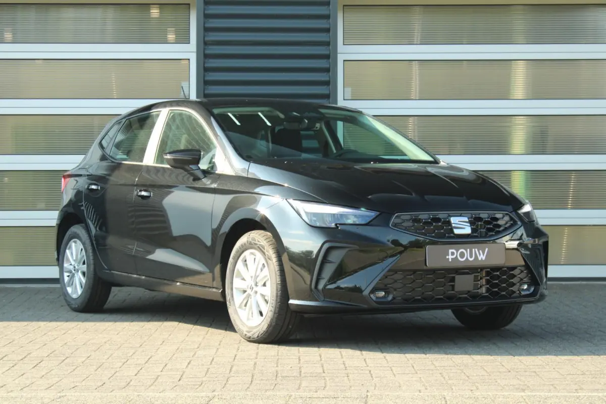 1.0 EcoTSI 95pk Reference | 15" Velgen | Airco