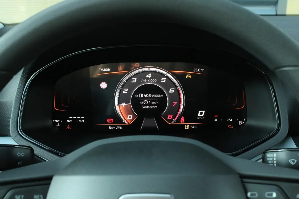 1.0 EcoTSI 95pk Reference | 15" Velgen | Airco