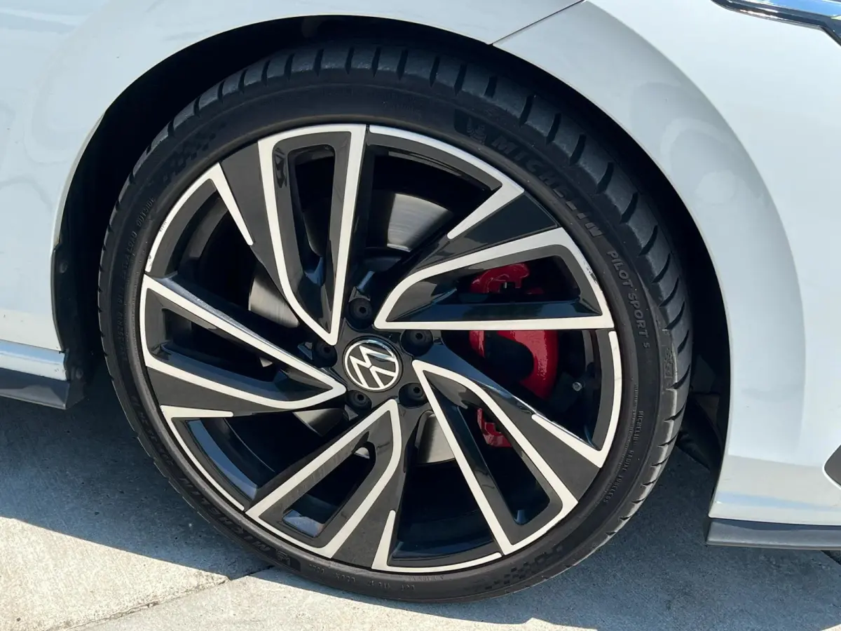 2.0 TSI GTI 245PK | 19' LMV | Achteruitrijcamera | Climate Control | Keyless | LED | Navigatie |