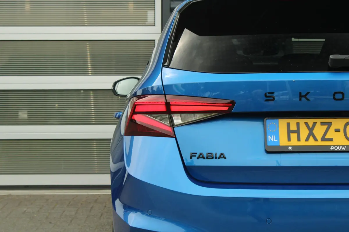 1.0 TSI 115pk DSG Monte Carlo | Cruise Control Adaptief | Stoelverwarming | Camera | Apple CarPlay / Android Auto | Climate Control