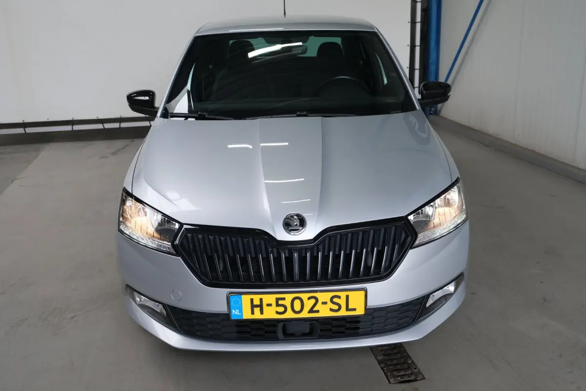 1.0 TSI Sport business - N.A.P. Airco, Cruise, PDC, Carplay.