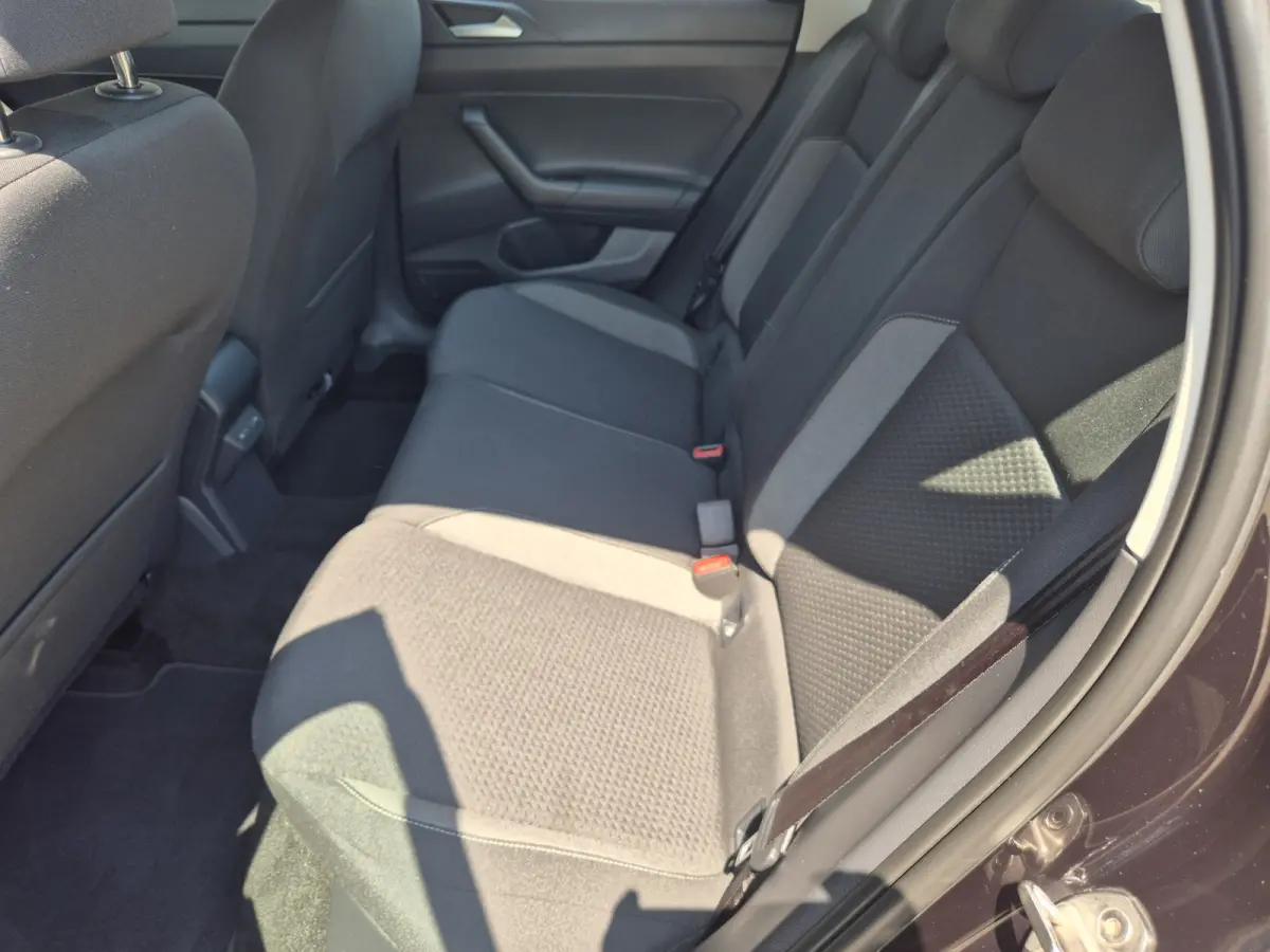 1.0 TSI Life Business,airco,navigatie,apple/carplay,stoelverwarming,