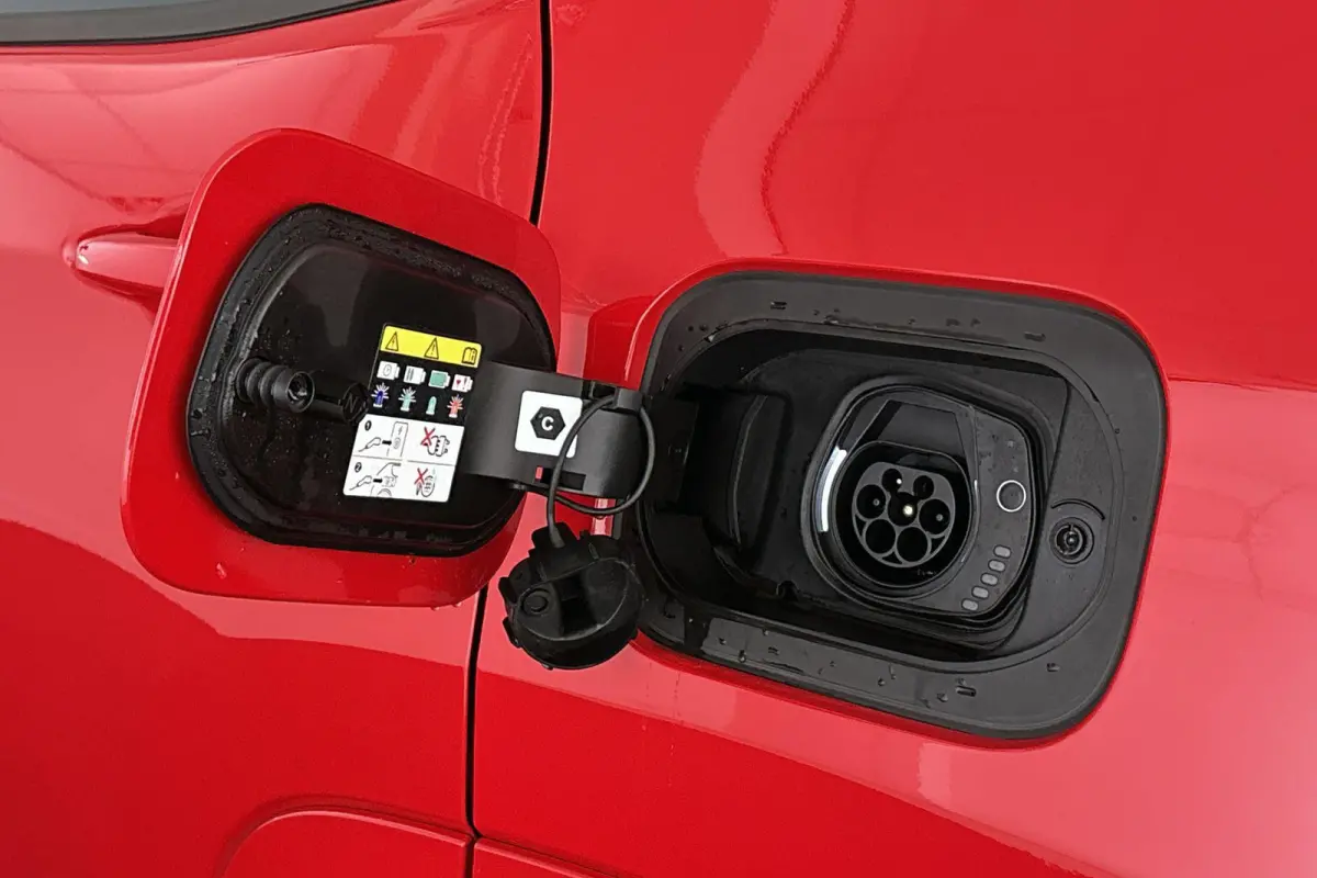 4xe 240 Plug-in Hybrid S Winterpakket 360 Camera Memory Keyless