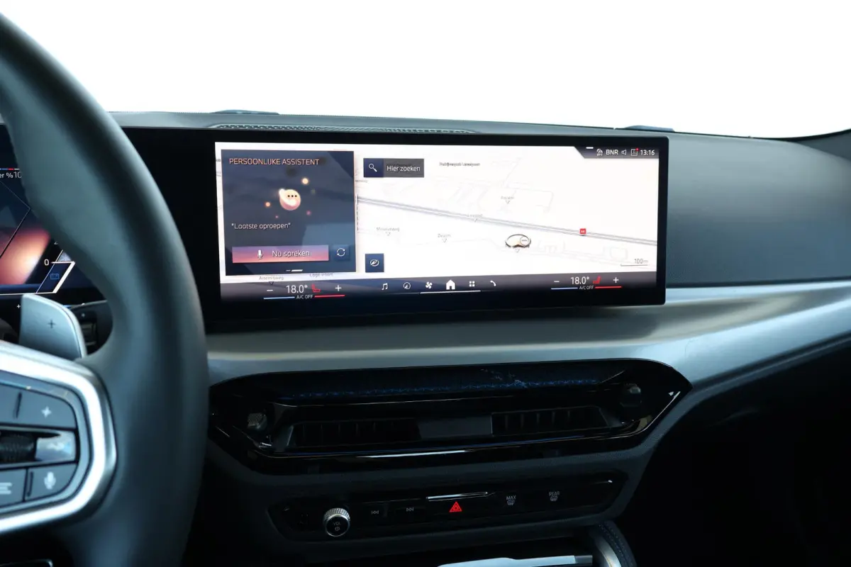 218i M Sportpakket/ 18 inch LM/ Stoelverwarming/ BMW Live Cockpit Plus/ Cruise Control/ Navigatie